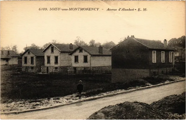 CPA SEISY-sous-Motmorency - Avenue d'Alembert (107658)