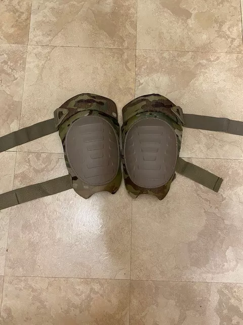 USGI Army MULTICAM McGuire-Nicholas OCP Knee Pad Set. NEW