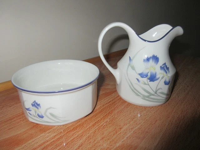 Royal Doulton Minerva Milk Jug and Sugar Bowl set