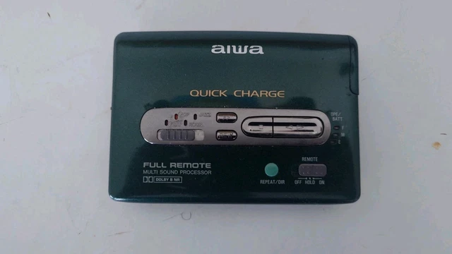Lot De 8 Walkmans Aiwa Vintage – Pour Pièces Ou Restauration – Modèles Rares