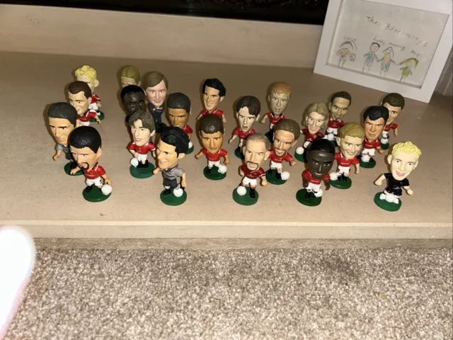 Corinthian Prostars Manchester United Bundle X23  Figures Cantona Giggs Grey Kit