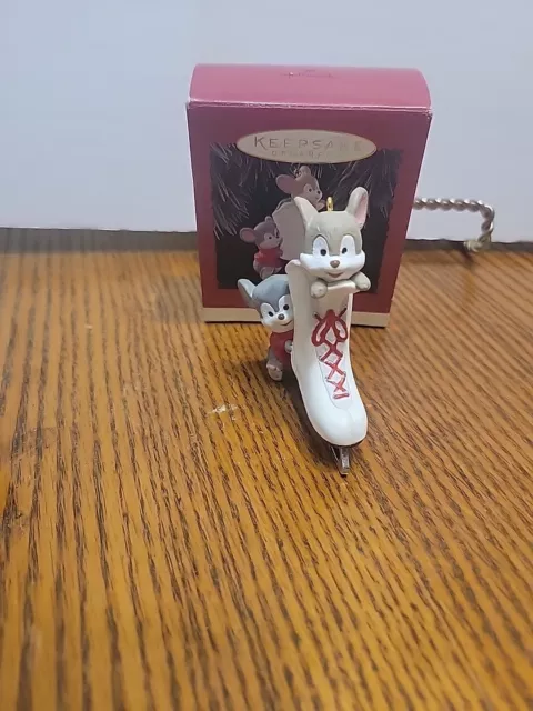 Hallmark 1994 Friendly Push Mouse Mice Ice Skate Christmas Ornament