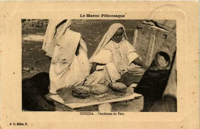CPA AK Le Maroc Picturesque Oudjda Bread Sellers MOROC (738663)