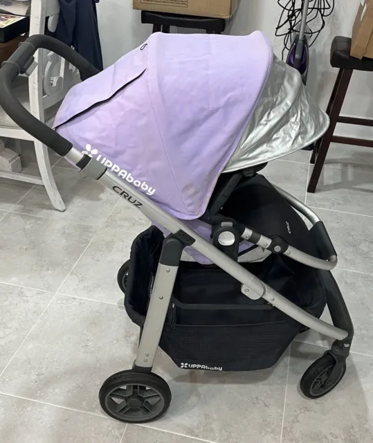 uppababy cruz v 2 stroller used