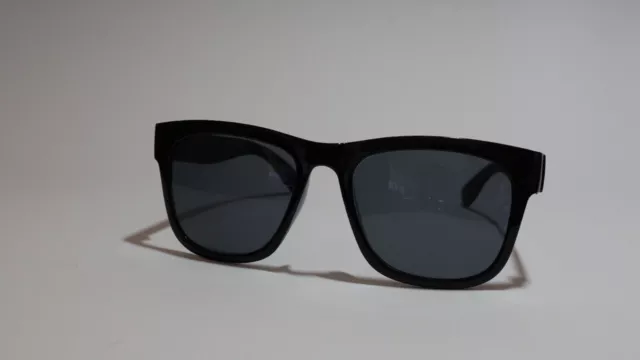 Sonnenbrille in schwarz, UV-Schutz, Retro-Brille, Damen u. Herren, unisex, Etui