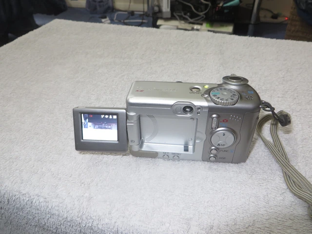 Canon Powershot A80 Digital  Camera 4 Mp 3 x Optical Zoom with 256MB memory card
