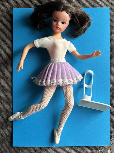 Poupée ballerine vintage Sindy 2 GEN 1077 033055X années