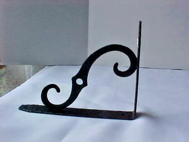 Wall Shelving Brackets Black Decorative Scroll Cast Iron Lot of Two Used