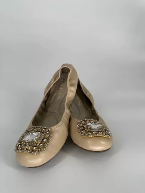 Adrienne Vittadini Women’s Shoes Flats Leather Beige Ballet Toe Medallion Sz 6.5