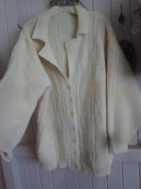 Hand made with LOVE" Hand Knitted  Ladies cardigan NWOT!  Collar Chunky Blend W