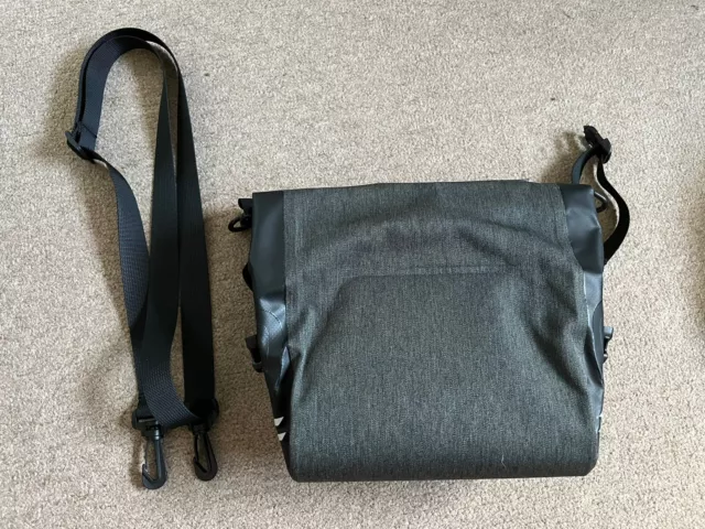 Halfords Advanced Waterproof Handlebar Bag (Road/Gravel/MTB)