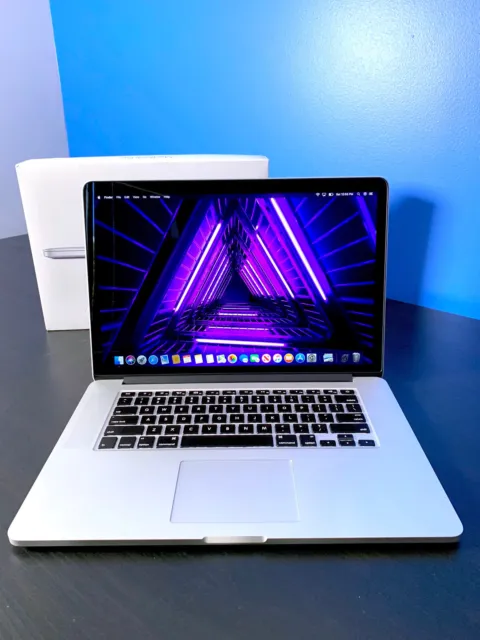 APPLE MACBOOK PRO 15" | R9 GFX *HUGE 1TB SSD* 16GB QUAD CORE i7 3.7GHZ | RETINA