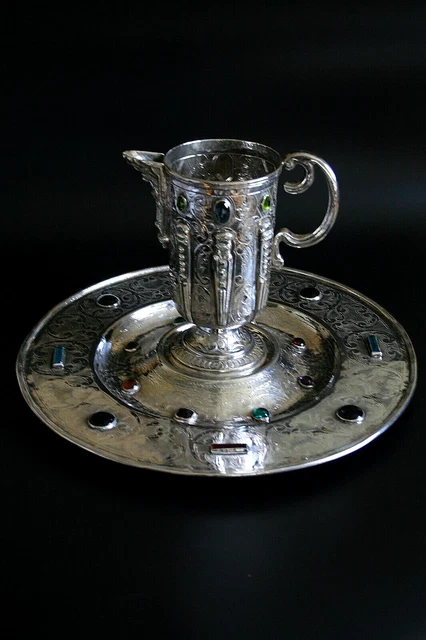 VINTAGE SOLID SILVER CHARGER AND JUG BY MANUEL GARRIDO FOR PLATERIA LOPEZ 2180gr