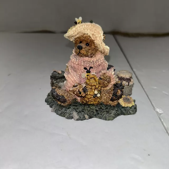 Boyds Bears and Friends  Bailey …Honey Bear Figurine 2260  “Bee Mine Honey”