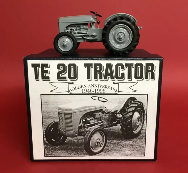 White Metal Kit Built 1/32 Ferguson TE20 Tractor ExIB