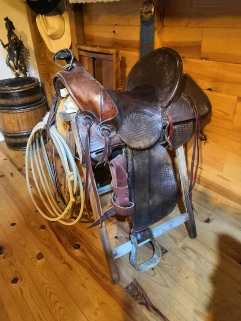 Selles Western Américaines Anciennes....