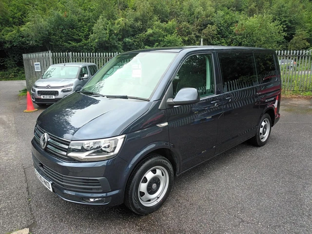 2020 VW Transporter Wheelchair Driver