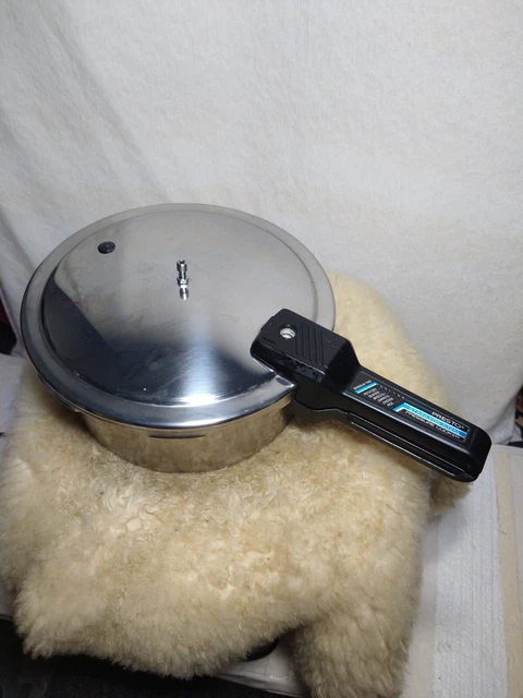 Vintage Presto Pressure Cooker Stainless 6 Quart With Jigger & Pan Rack - Nice