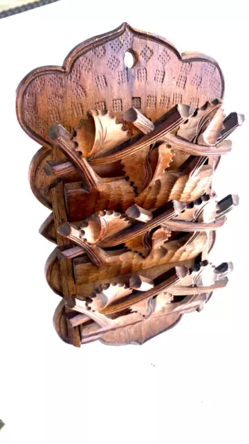 Ancien Porte Lettre Courrier En Bois Feuille De Houx Foret Noire