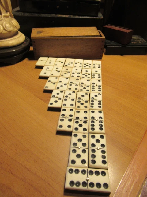 Très Ancien Jeu De Dominos – Os Et ébène – Boîte Vintage – Fait Main
