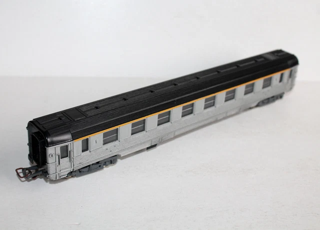 Kit Aménagement Intérieur Bar Disco SNCF Pour Voiture JOUEF HJ4020 - Modélisme