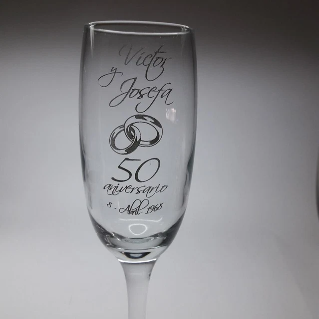 Copa cava personalizada - regalo de boda para novios o testigos