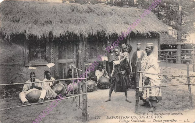 CPA Paris Exhibition Colonial Village Sudan Danse Warrior ca1907