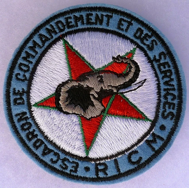 ANCIEN INSIGNE DE Division Tissu Brode Old Military Embroidered