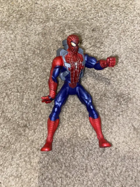 Marvel Spider-Man Hasbro 2012 6" Water Squirting Action Figure!