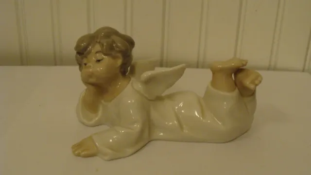 Adorable LLADRO Angel Lying Down Figurine, Hand Made in Spain 5.5" long