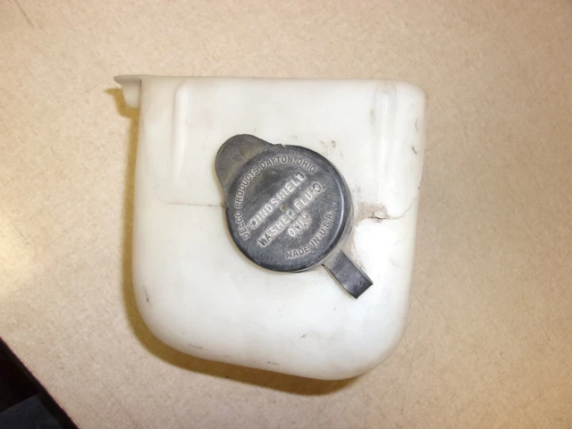 GM 22054185 Windshield Washer Fluid Reservoir *FREE SHIPPING*