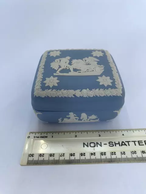 Vintage Wedgwood Jasperware Porcelain Collectible Lidded Trinket Box.