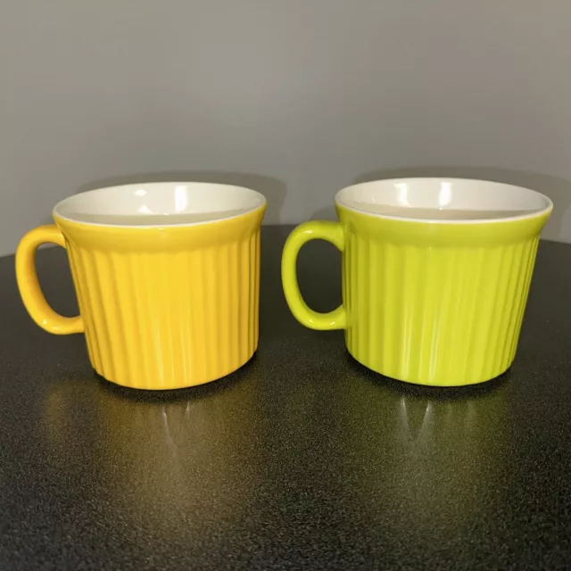 2 CorningWare Colours 20 oz Soup Mug Meal Cups Green Yellow