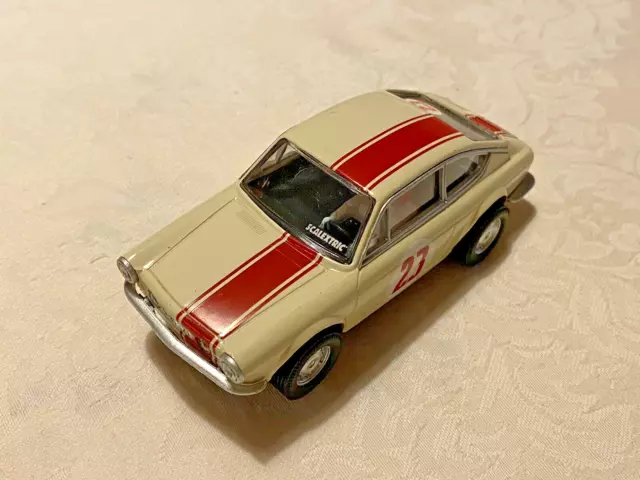 Scalextric Altaya Seat 850 Cream/Red #23 Mint Unused