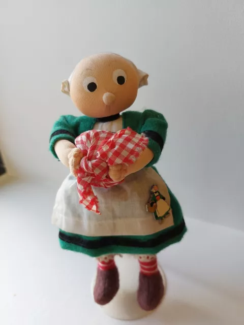 ancienne poupée  figurine tissu Becassine année 1950 / 60 20 cm