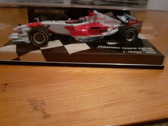 VOITURE 1/43 F1 PANASONIC TOYOTA RACING TF105 TRULLI - MINICHAMPS