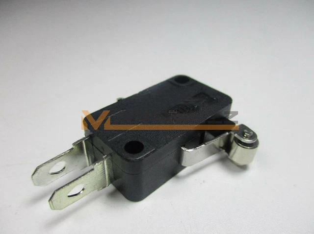 10PCS New HIGHLY Micro Switch VS10N051C2 10A 125 / 250VAC