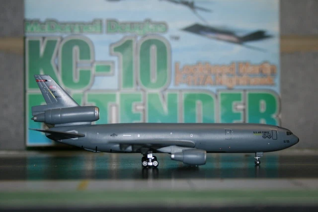 ドラゴンウイングス KC-10 EXTENDER 飛行機 ダイキャストモデル ドラゴンウイングス KC-10 EXTENDER 飛行機 ダイキャストモデル