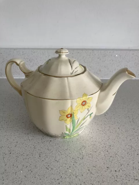 Vintage China Teapot Daffodil design 1940s