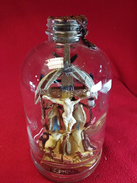 Antike Glasflasche Jesus am Kreuze Klosterarbeit (1535)