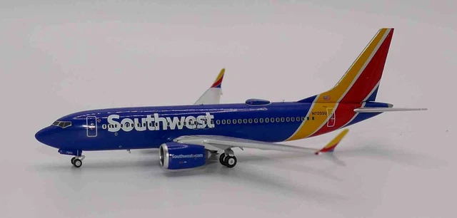 1:400 SCALE DRAGON Wings FedEx Federal Express Panda MD-11 #N583FE