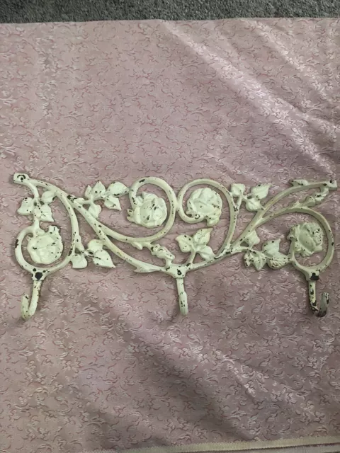 Shabby Chic Cast Iron Distressed Roses Wall Hat Keys Coats Rack Triple Hook