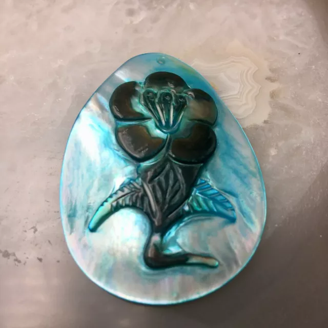 MOP Shell Hand Carve Flower Pendant Teardrop Shape Size Approx 30x45mm