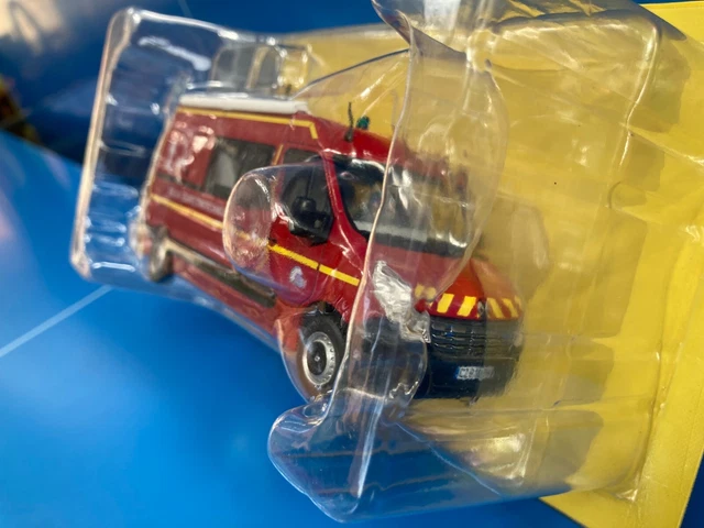 Camion De Pompiers Renault Master 1/43 échelle - Modèle Neuf - Collection Véhicules D'urgence