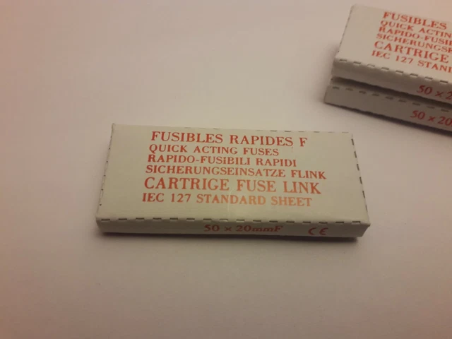 Fusible en verre rapide 5x20mm 250V. 1,25A (1boite de 10).CE.RAPIDE F.LAC.