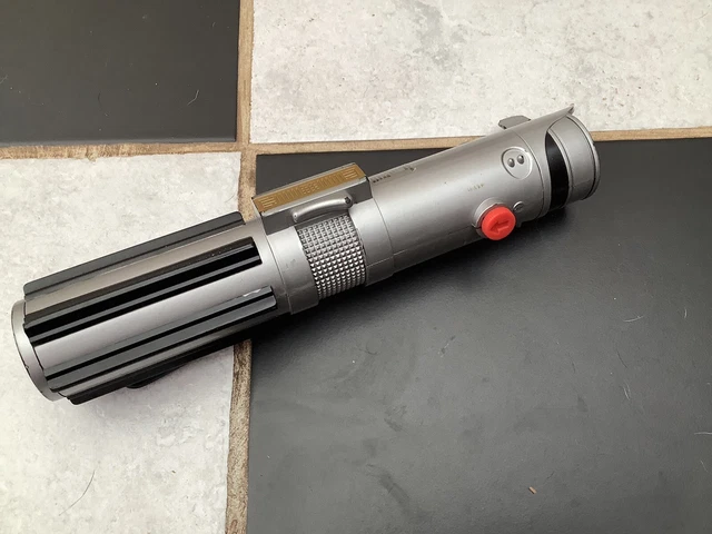 Original Star Wars 2004 Luke Skywalker Green Flick Out Lightsaber ANH ESB ROTJ