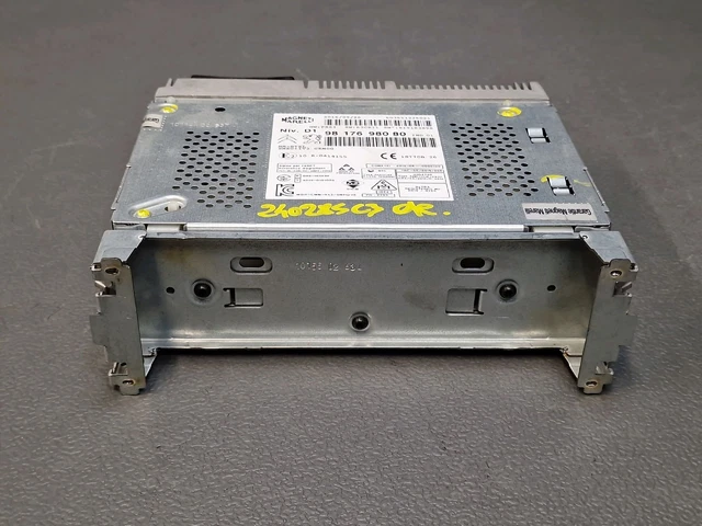 Autoradio Smeg + IV2 Pour Peugeot 208 - Référence 9815354680 - Occasion Fonctionnel