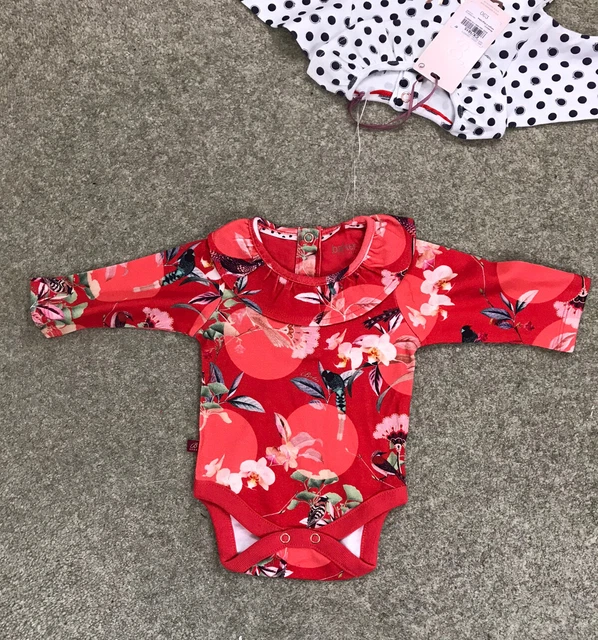 BNWT Ted Baker Bébé Fille Rouge & Blanc Volant à Pois Combishort Body Nouveau Né