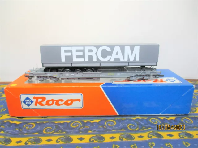 ROCO   wagon porte-remorque    HO