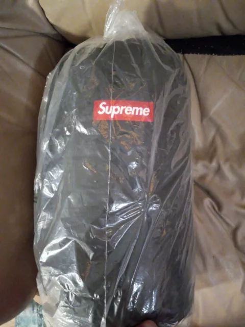 定番正規品】 Supreme - S Logo Dolomite 3S-20° Sleeping Bag 赤色の
